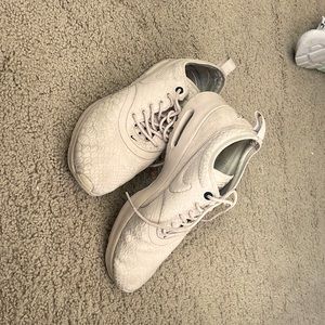 Nike air max thea snake skin embossed sneakers oatmeal color